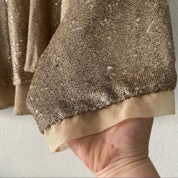 FREE PEOPLE Champagne Dreams Sequined Slouchy Crop Top Gold Small Womens Relaxed - Picture 10 of 16